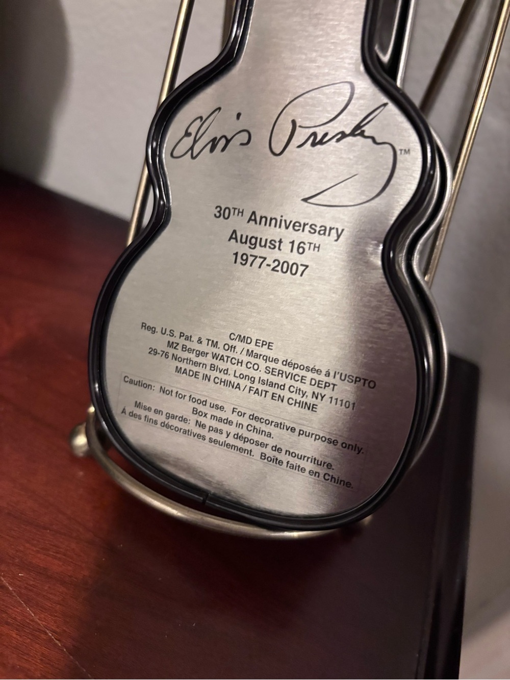 Elvis Presley Watch Tin 30th Anniversary - Picture 10 of 10